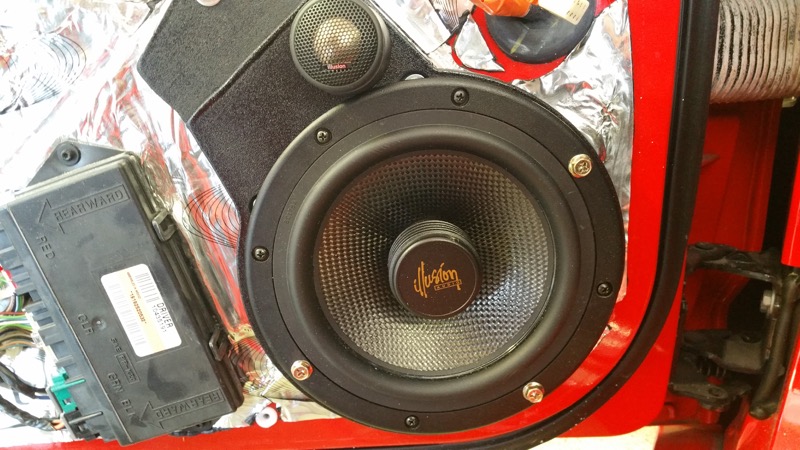 Corvette Speaker